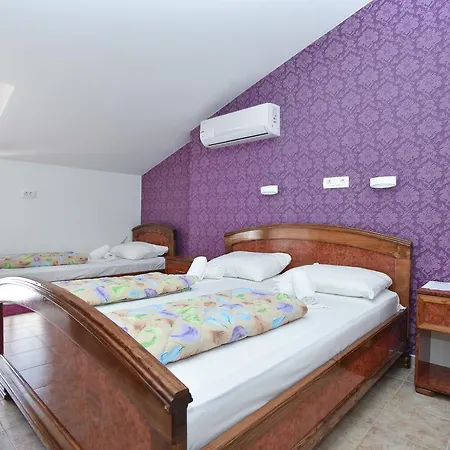 Grbalj Hotel
