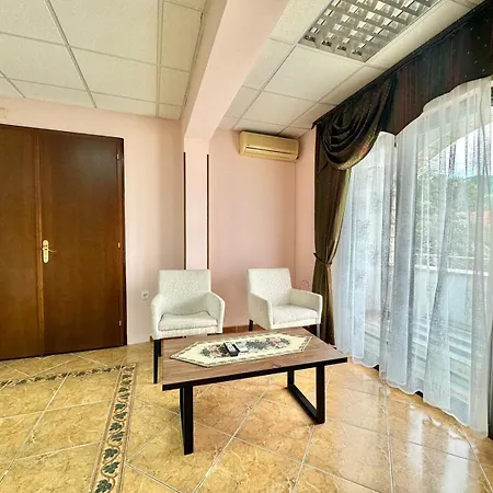 Grbalj Hotel