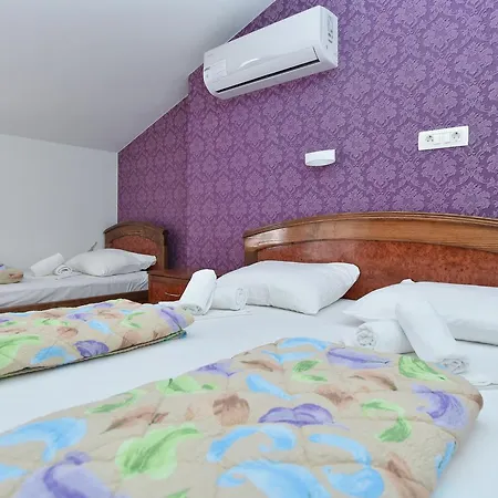Grbalj Hotel 3*